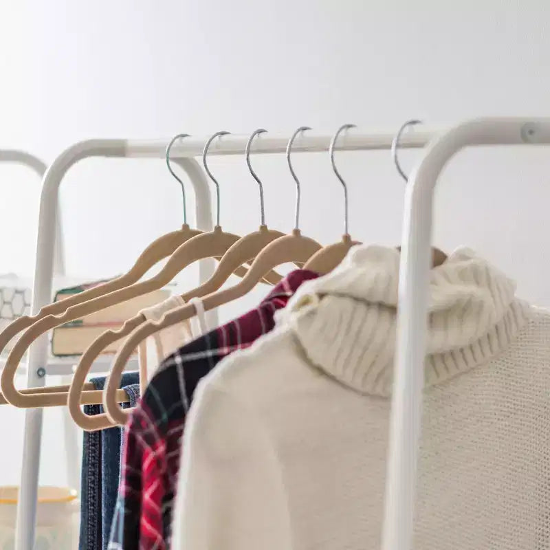 IRIS Clothing Rack Clothes Rack Metal Garment Rack with 5 Metal shelf